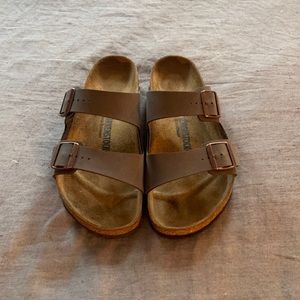 Men’s Birkenstock leather sandals size 10.5